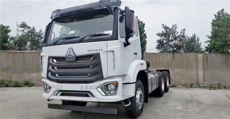 Sinotruk 2023 New Howo Tractor Head Truck for Sale in Namibia