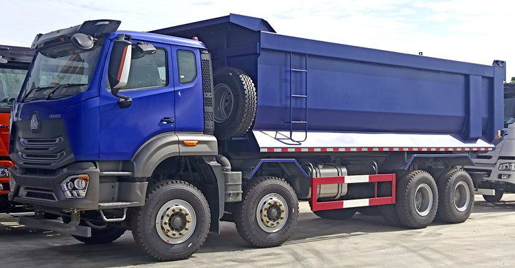 New Model Sinotruk Howo 8x4 Dump Truck for Sale in Namibia