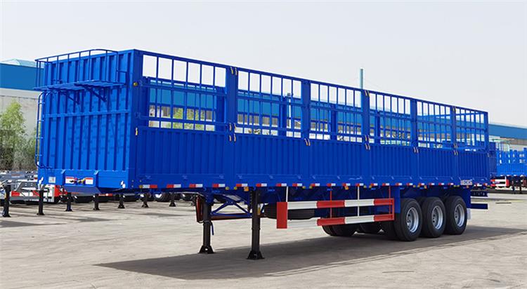 CIMC Animal Transport Livestock Trailer for Sale in Namibia